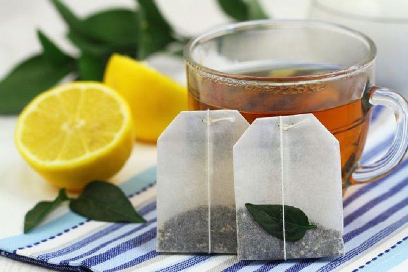 Cách chữa viêm nha chu tại nhà bằng túi trà xanh