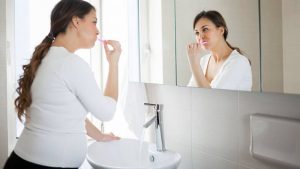 Tưa miệng khi mang thai là gì? Dấu hiệu và biện pháp điều trị